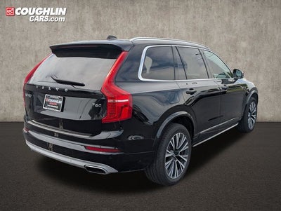 2021 Volvo XC90 T6 Momentum