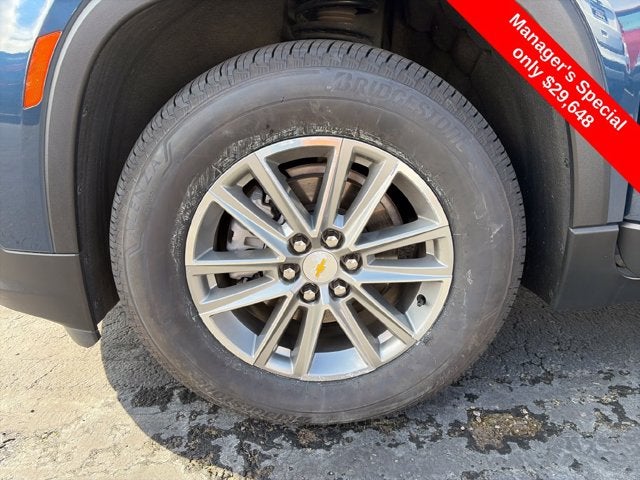 2023 Chevrolet Traverse LT Cloth
