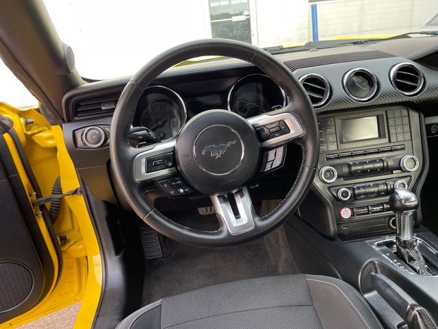 2015 Ford Mustang V6