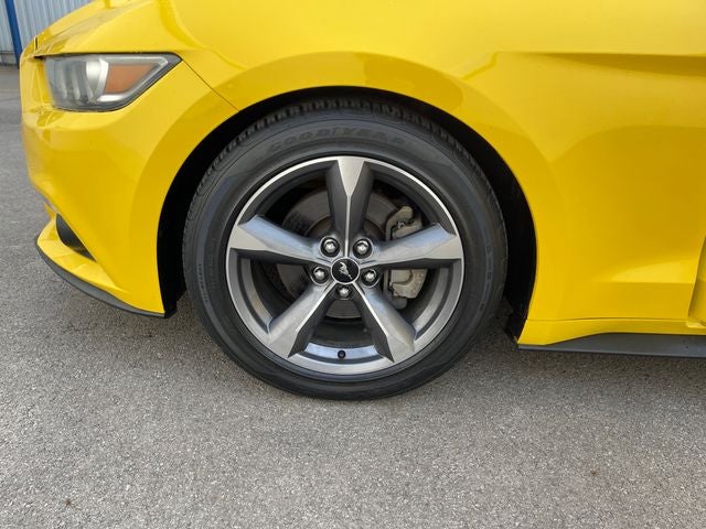 2015 Ford Mustang V6