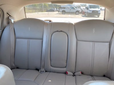 2007 Lincoln Town Car Signature Limited