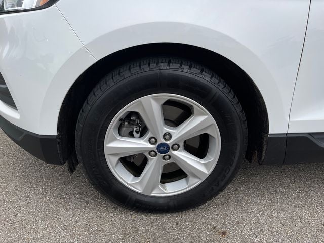 2020 Ford Edge SE