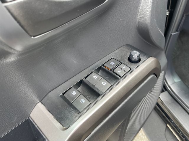 2023 Toyota Tacoma Limited V6