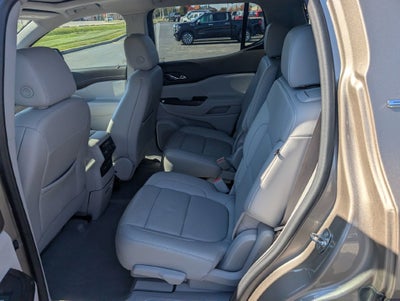 2022 GMC Acadia SLT