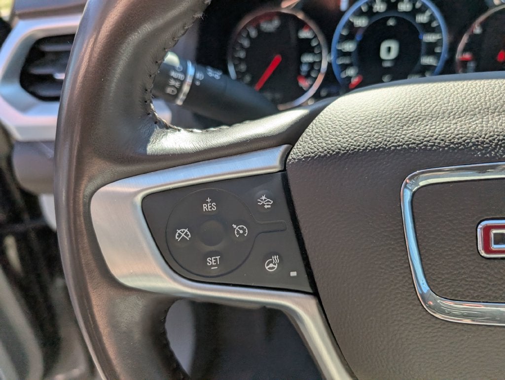 2022 GMC Acadia SLT