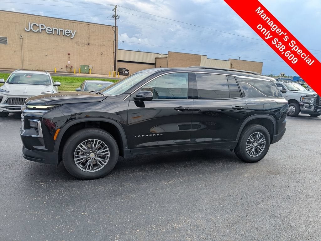 2026 Chevrolet Traverse LT