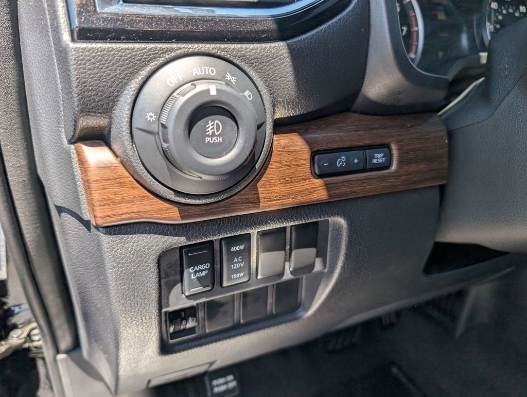 2021 Nissan Titan Platinum Reserve