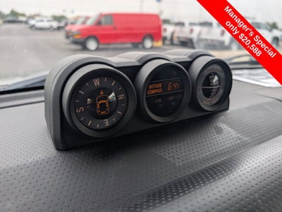 2014 Toyota FJ Cruiser Base