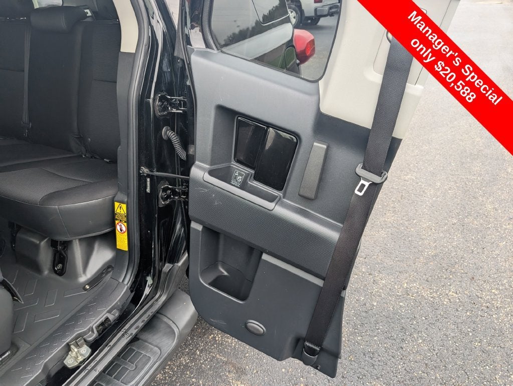 2014 Toyota FJ Cruiser Base