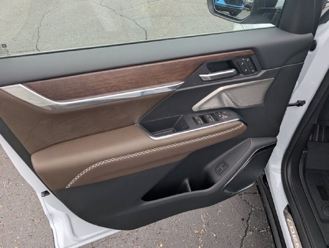 2027 GMC Acadia Denali Ultimate