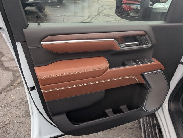 2026 GMC Sierra 3500 HD Denali Ultimate DRW