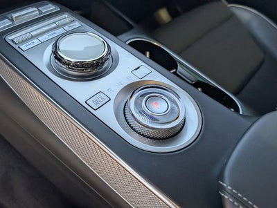 2024 Genesis GV70 2.5T