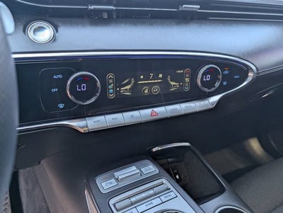 2024 Genesis GV70 2.5T
