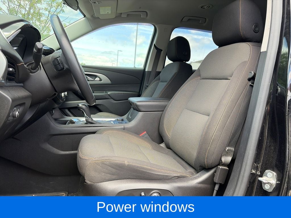 2018 Chevrolet Traverse LT Cloth