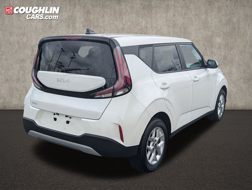 2024 Kia Soul LX