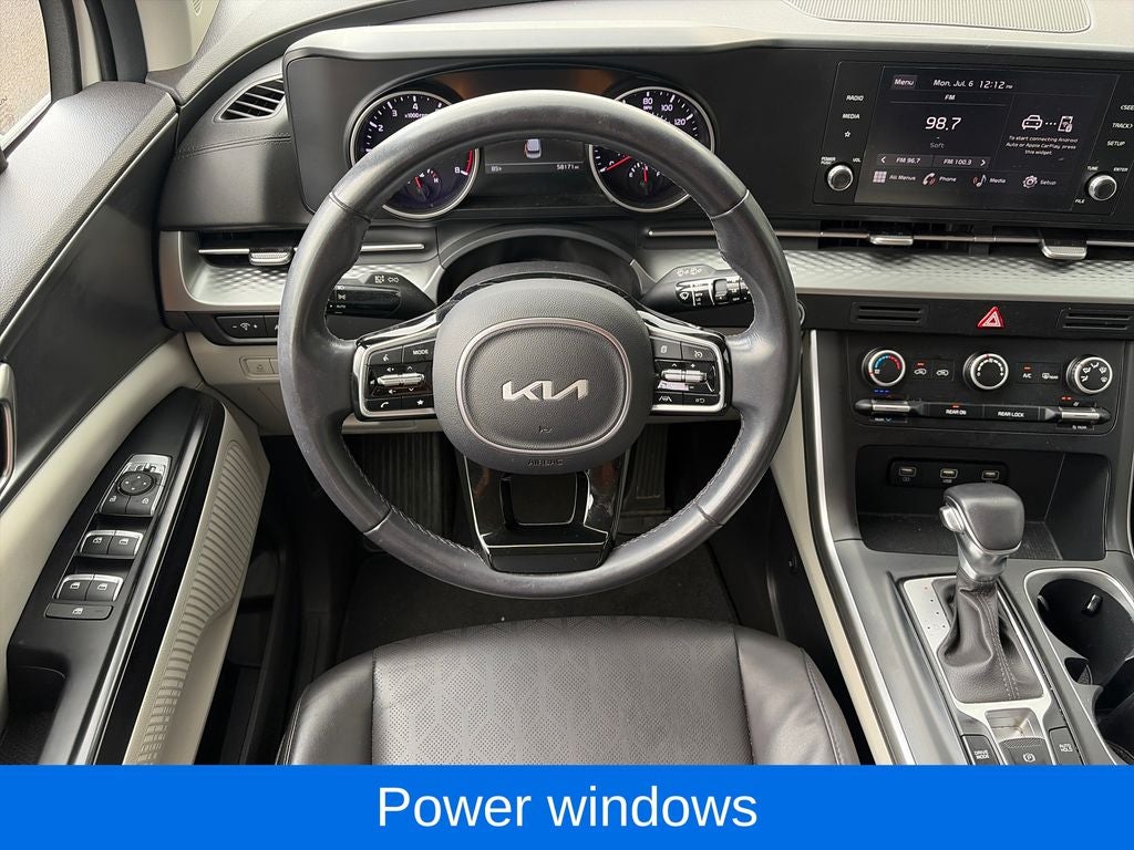 2023 Kia Carnival LX