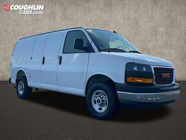 2025 GMC Savana Cargo