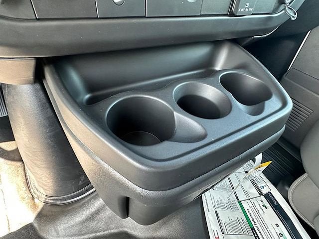 2025 GMC Savana Cargo Work Van - Photo 21