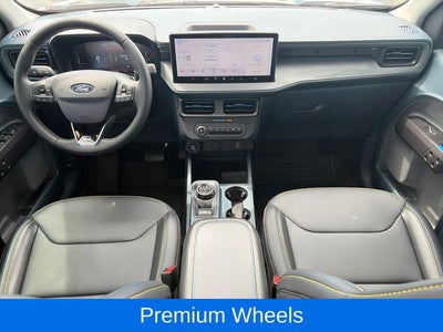 2025 Ford Maverick Lobo Standard