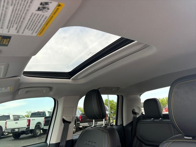2025 Ford Maverick Lobo Standard